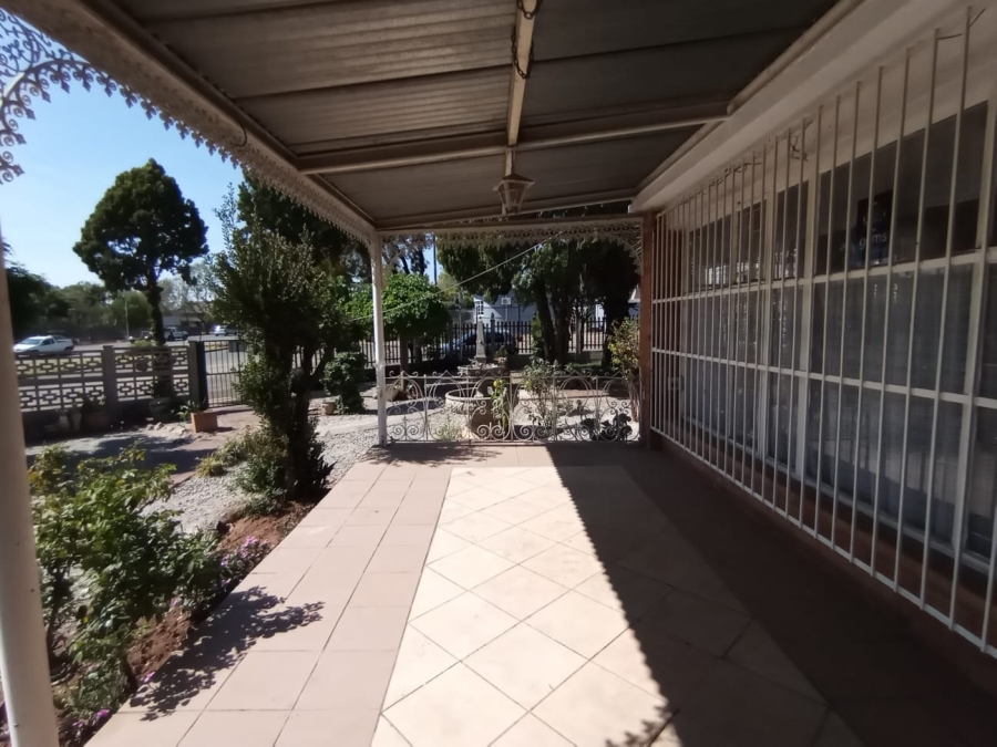 4 Bedroom Property for Sale in Parys Free State